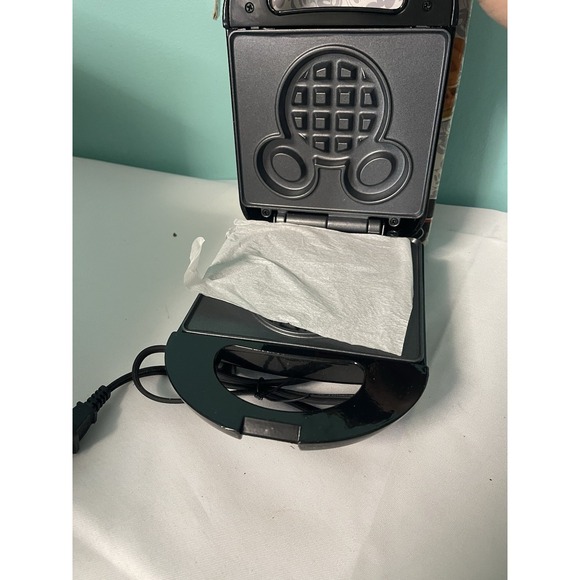 Disney Mickey Mouse‎ Belgian Waffle Maker Mickey Ears NEW! Never Used Open Box - Picture 3 of 3